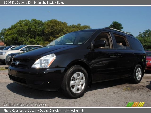 2006 Kia Sedona LX in Midnight Black