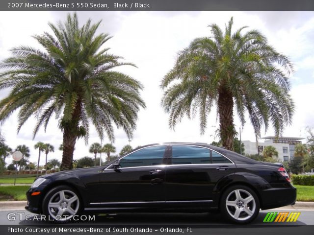 2007 Mercedes-Benz S 550 Sedan in Black