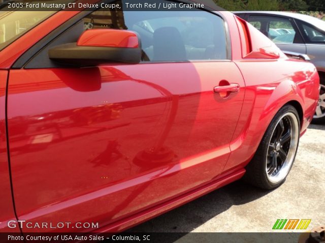 2005 Ford Mustang GT Deluxe Coupe in Torch Red