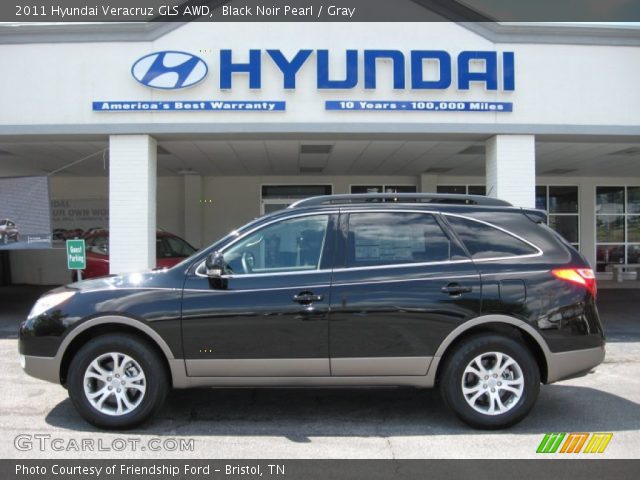 2011 Hyundai Veracruz GLS AWD in Black Noir Pearl