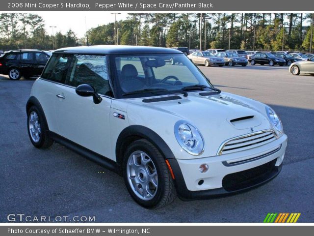 2006 Mini Cooper S Hardtop in Pepper White