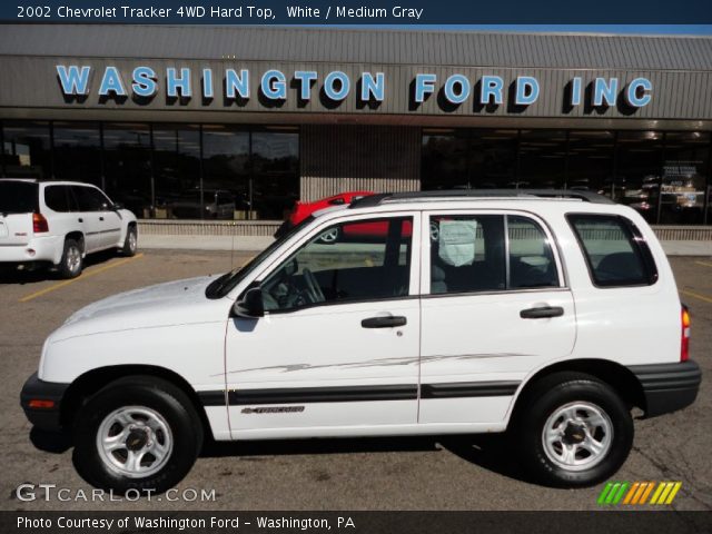 2002 Chevrolet Tracker 4WD Hard Top in White