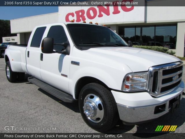 2006 Ford F350 Super Duty XLT Crew Cab Dually in Oxford White