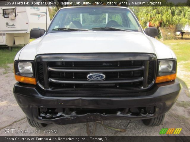 1999 Ford F450 Super Duty XL Regular Cab Utility Truck in Oxford White