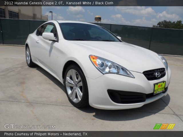2012 Hyundai Genesis Coupe 2.0T in Karussell White