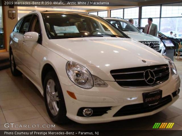 2009 Mercedes-Benz R 350 4Matic in Arctic White