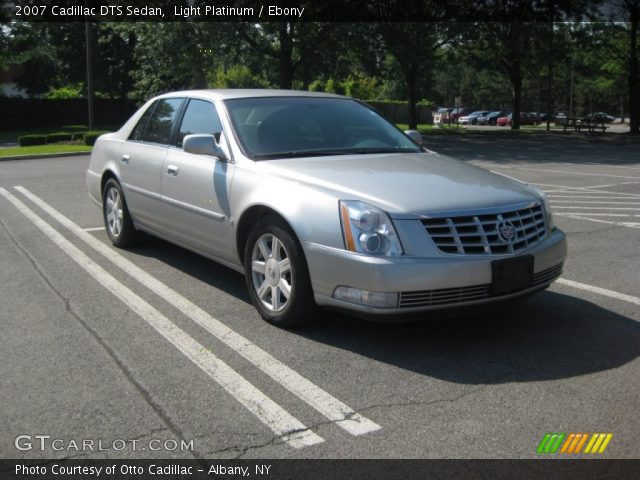 2007 Cadillac DTS Sedan in Light Platinum