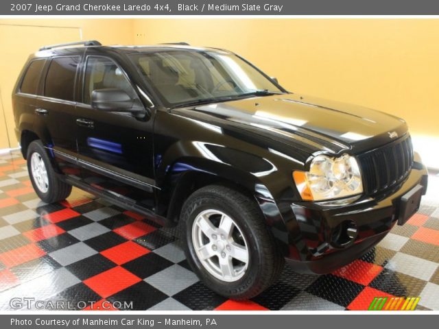 2007 Jeep Grand Cherokee Laredo 4x4 in Black