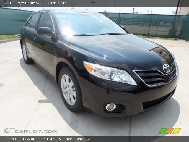 2011 Toyota Camry LE in Black