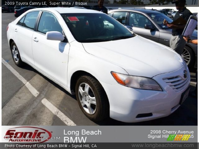 2009 Toyota Camry LE in Super White