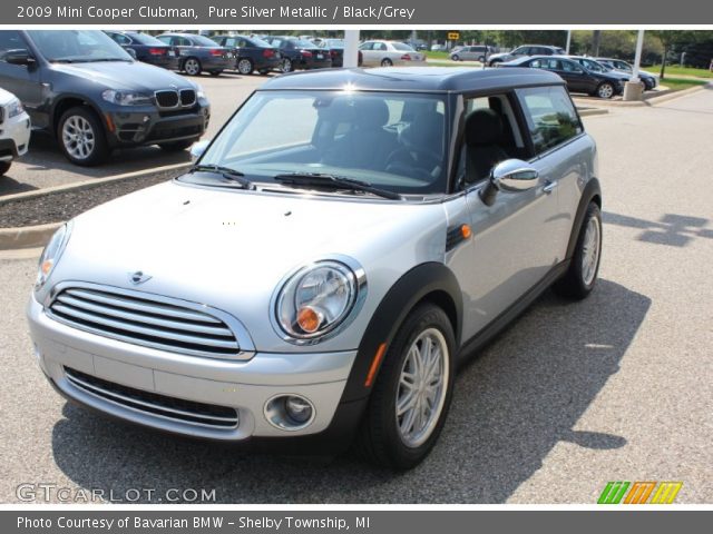 2009 Mini Cooper Clubman in Pure Silver Metallic