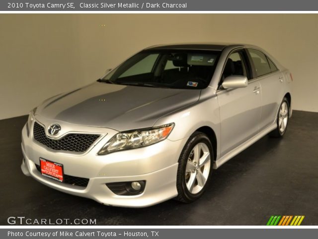 2010 Toyota Camry SE in Classic Silver Metallic