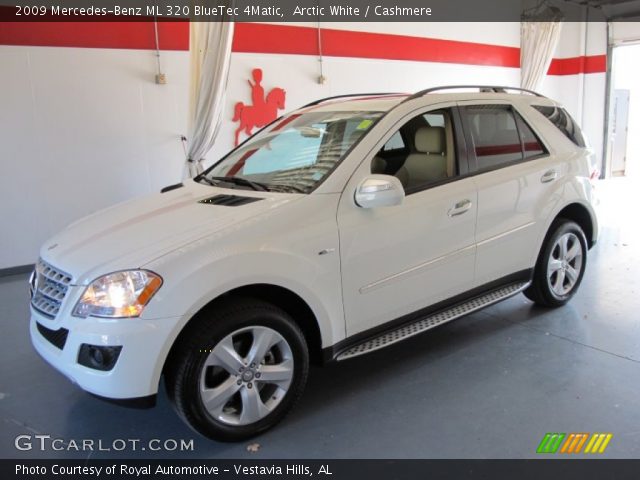 2009 Mercedes-Benz ML 320 BlueTec 4Matic in Arctic White