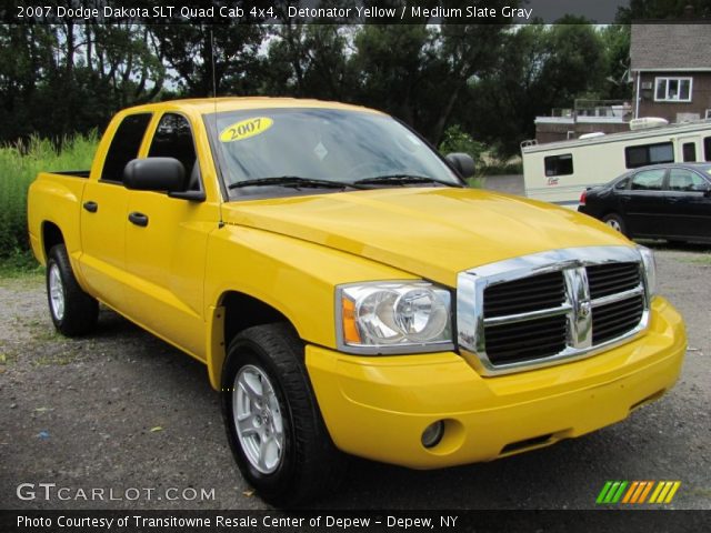 2007 Dodge Dakota SLT Quad Cab 4x4 in Detonator Yellow