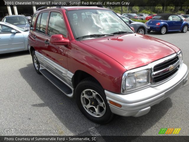 2001 Chevrolet Tracker LT Hardtop in Sunset Red Metallic