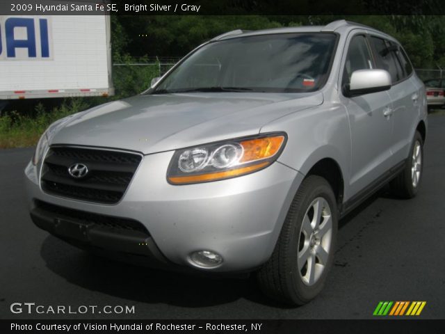 2009 Hyundai Santa Fe SE in Bright Silver