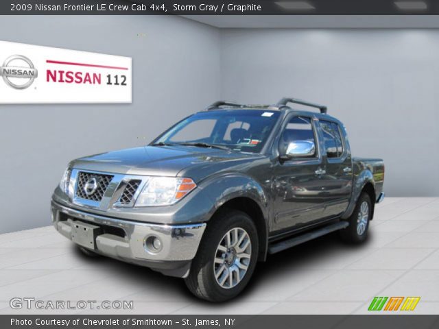 2009 Nissan Frontier LE Crew Cab 4x4 in Storm Gray