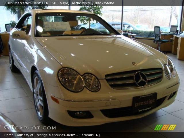 2009 Mercedes-Benz CLK 350 Coupe in Arctic White
