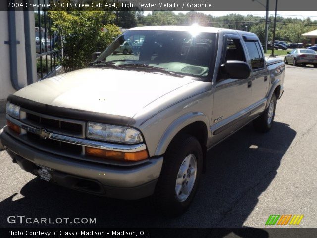2004 Chevrolet S10 LS Crew Cab 4x4 in Light Pewter Metallic