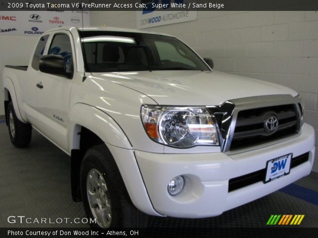 2009 Toyota Tacoma V6 PreRunner Access Cab in Super White