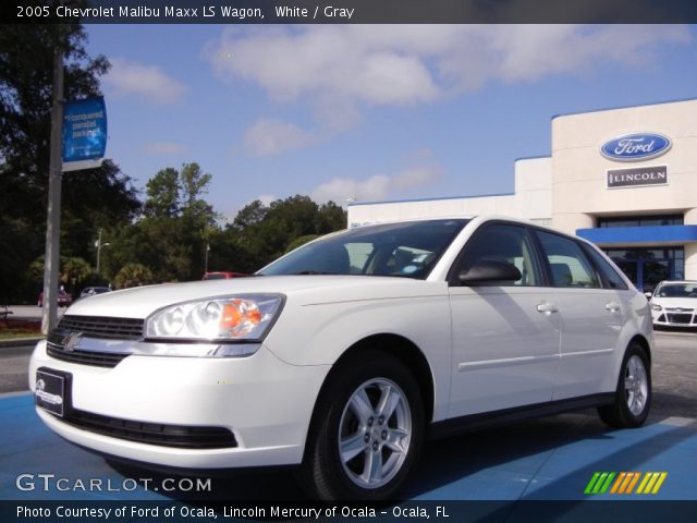 2005 Chevrolet Malibu Maxx LS Wagon in White