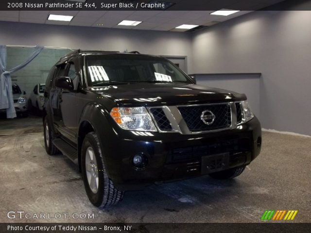 2008 Nissan Pathfinder SE 4x4 in Super Black