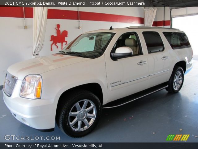 2011 GMC Yukon XL Denali in White Diamond Tintcoat