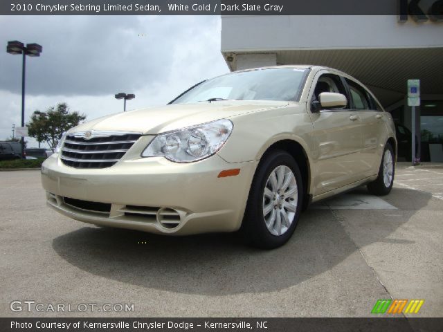 2010 Chrysler Sebring Limited Sedan in White Gold