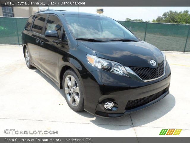 2011 Toyota Sienna SE in Black