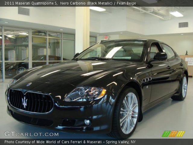 2011 Maserati Quattroporte S in Nero Carbonio (Black Metallic)