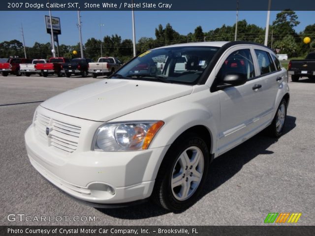 2007 Dodge Caliber SXT in Stone White