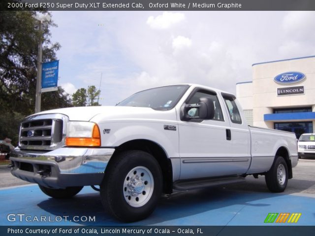 2000 Ford F250 Super Duty XLT Extended Cab in Oxford White