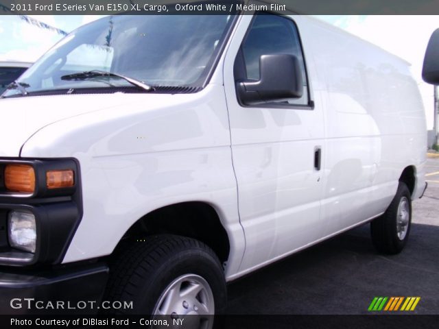 2011 Ford E Series Van E150 XL Cargo in Oxford White