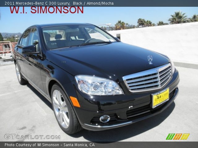 2011 Mercedes-Benz C 300 Luxury in Black