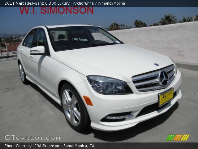 2011 Mercedes-Benz C 300 Luxury in Arctic White
