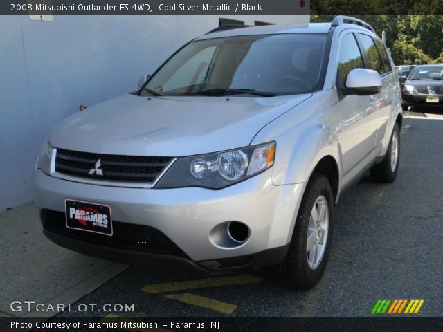 2008 Mitsubishi Outlander ES 4WD in Cool Silver Metallic