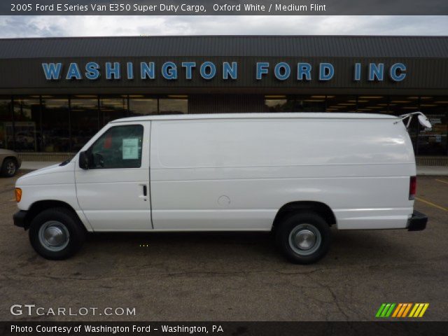 2005 Ford E Series Van E350 Super Duty Cargo in Oxford White