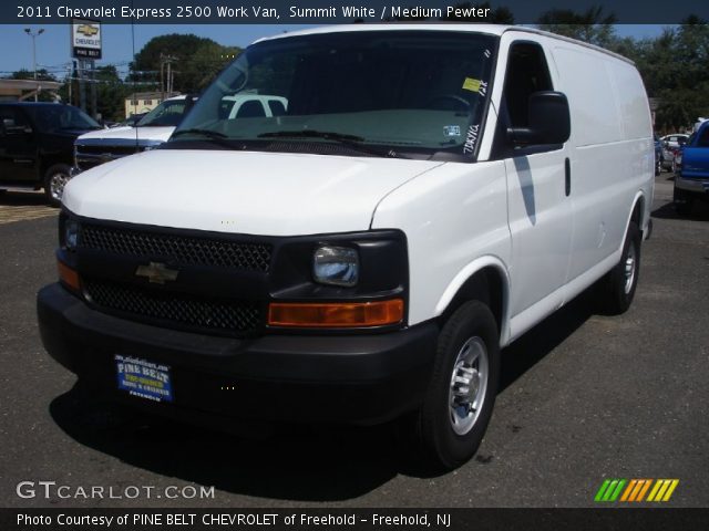 2011 Chevrolet Express 2500 Work Van in Summit White