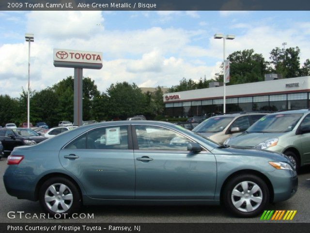 2009 Toyota Camry LE in Aloe Green Metallic
