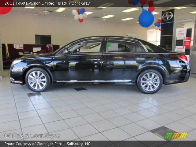 2011 Toyota Avalon Limited in Black