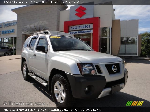 2009 Nissan Xterra S 4x4 in Silver Lightning