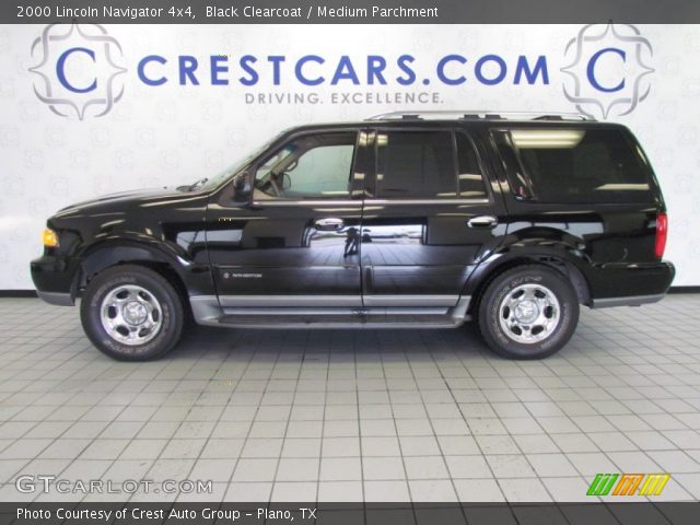 2000 Lincoln Navigator 4x4 in Black Clearcoat