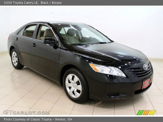 2009 Toyota Camry LE in Black