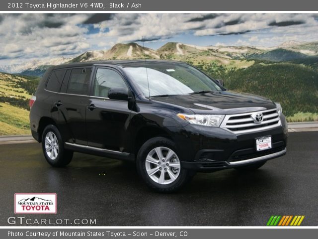 2012 Toyota Highlander V6 4WD in Black