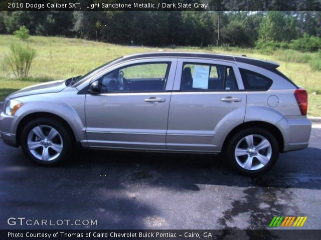 2010 Dodge Caliber SXT in Light Sandstone Metallic