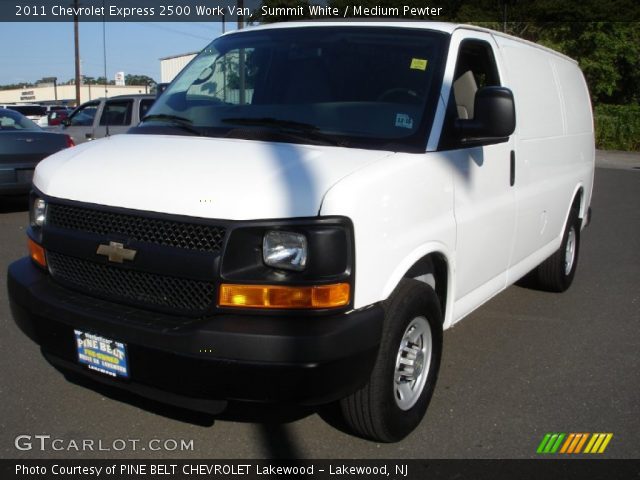 2011 Chevrolet Express 2500 Work Van in Summit White