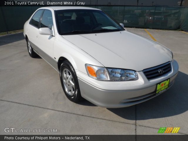 2001 Toyota Camry LE in Diamond White