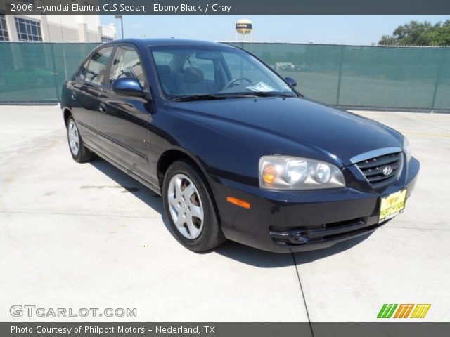 2006 Hyundai Elantra GLS Sedan in Ebony Black