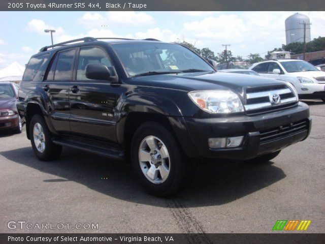 2005 Toyota 4Runner SR5 4x4 in Black