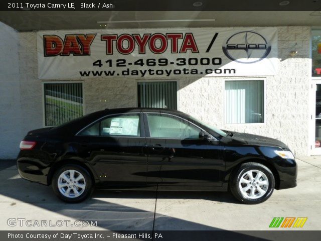 2011 Toyota Camry LE in Black